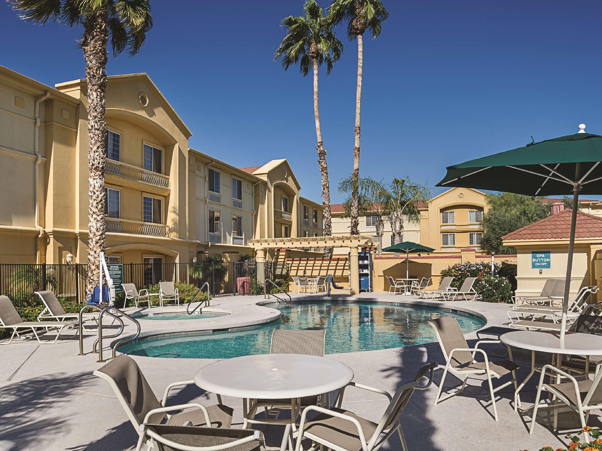 La Quinta By Wyndham Phoenix Scottsdale Exterior foto