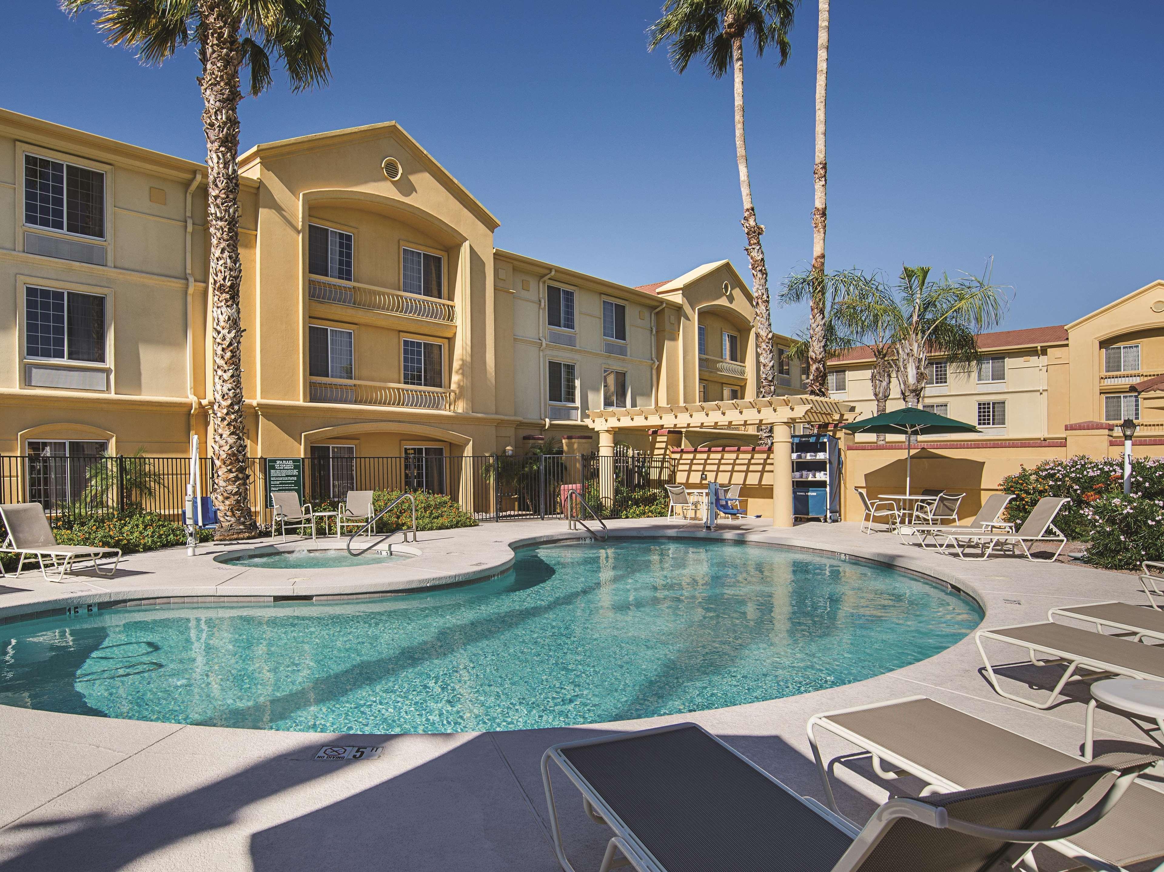 La Quinta By Wyndham Phoenix Scottsdale Exterior foto